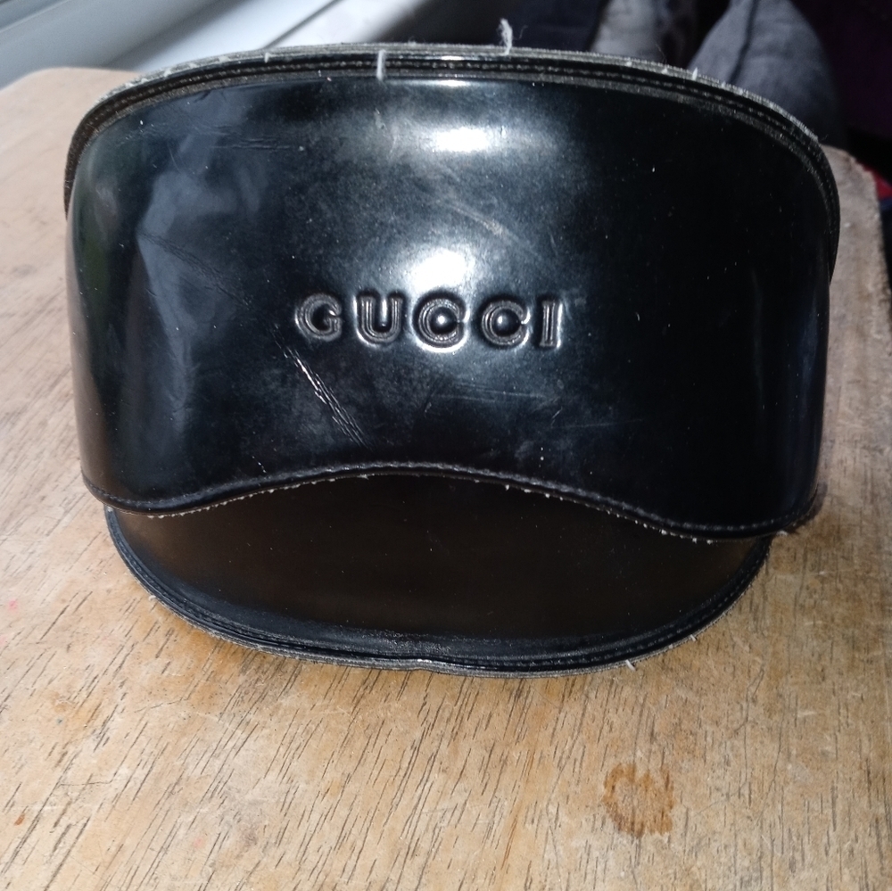 Gucci Black Soft Stand up Sunglass Case Felt lining